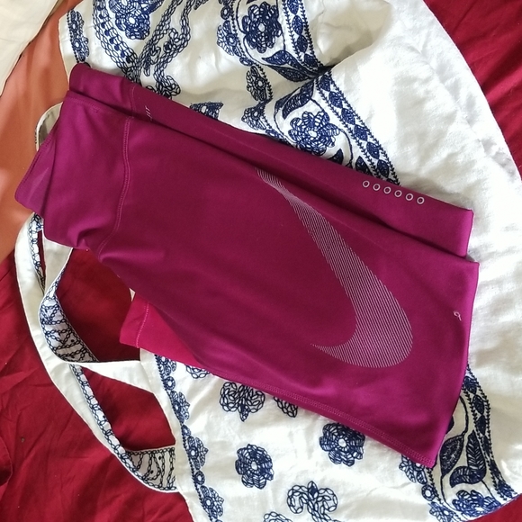 Nike Pants - NIKE DRIFIT NEVER WORN EXTRA SMALL